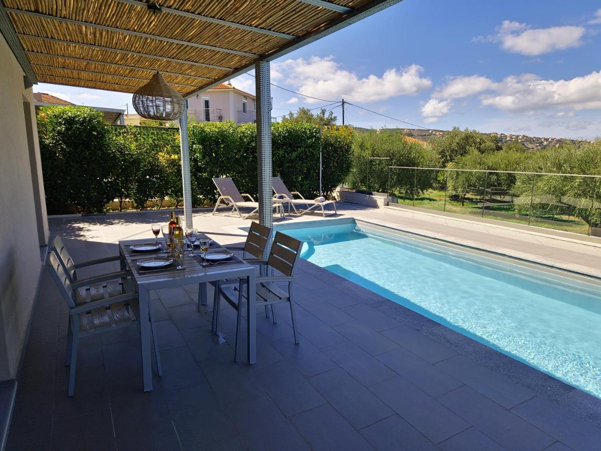 Onar - Luxury Villas Αργοστόλι Εξωτερικό φωτογραφία